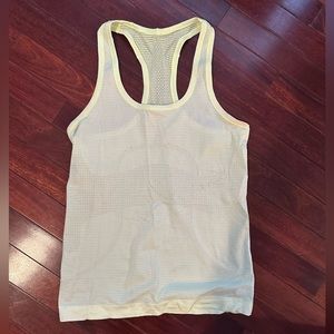 Lululemon neon yellow top tank size small (4?)